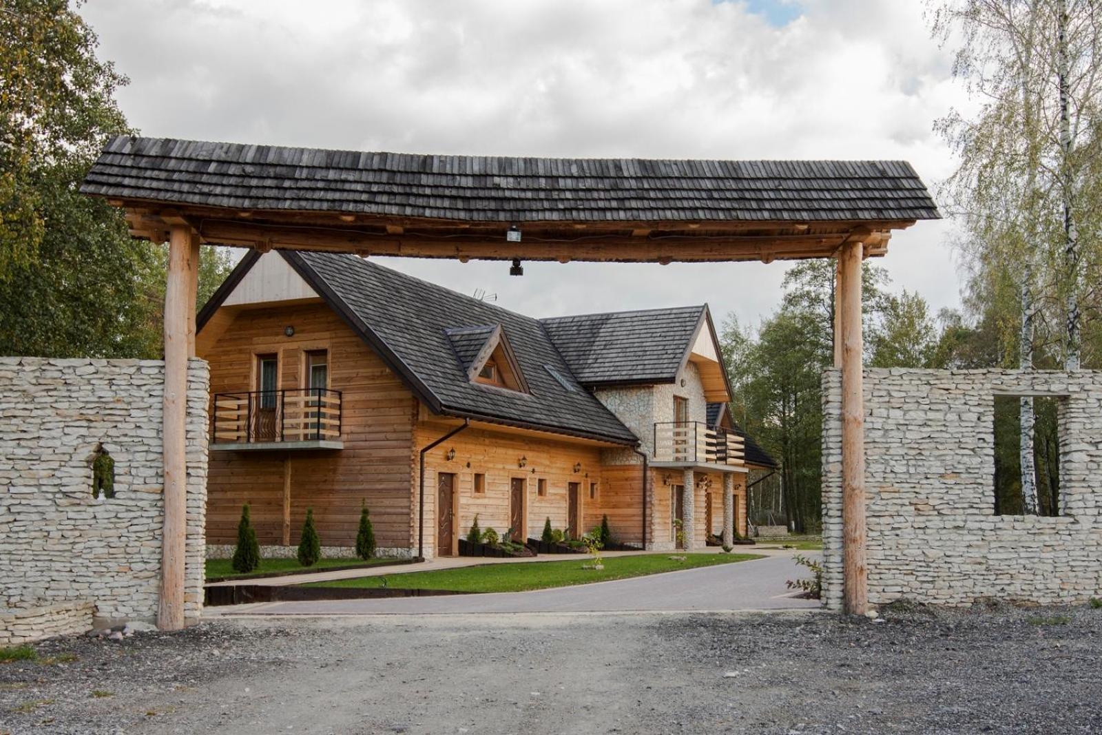 Zajazd Golebiowski Lipsko Exterior foto